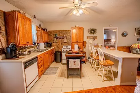 40 Lou Johns Ln, Loretto, TN 38469 photo 8