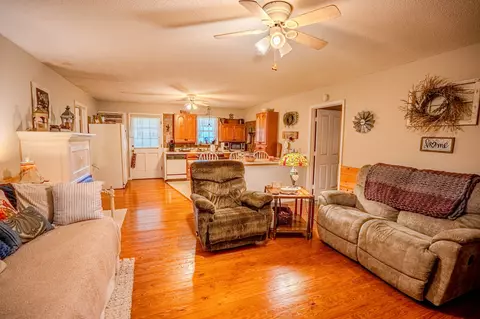 40 Lou Johns Ln, Loretto, TN 38469 photo 6
