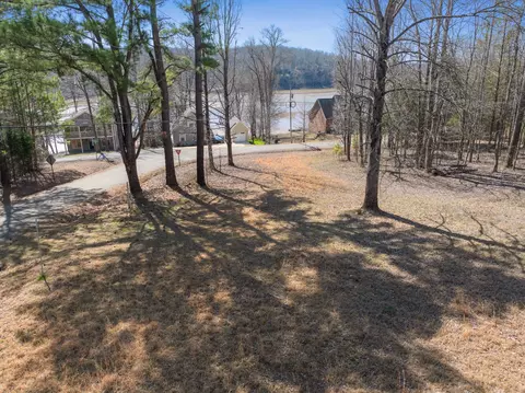0 Featherfoot Pkwy Lp, Parsons, TN 38363