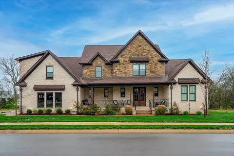 1231 Ben Forkum Dr, Lebanon, TN 37087