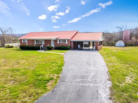 302 England St E, Cowan, TN 37318