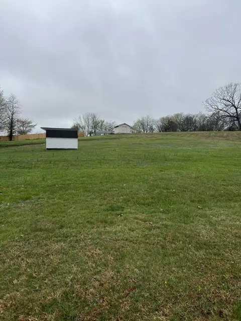 0 Thompson Ln, Westmoreland, TN 37186