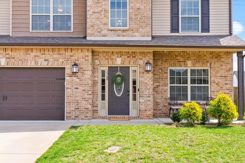 1369 Millet Dr, Clarksville, TN 37040
