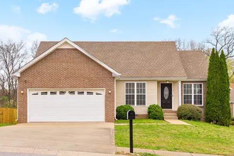 2644 Arthurs Ct, Clarksville, TN 37040