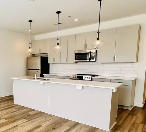 707 26th Ave N #207, Nashville, TN 37209