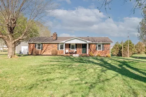 714 Old Highway 52, Lafayette, TN 37083