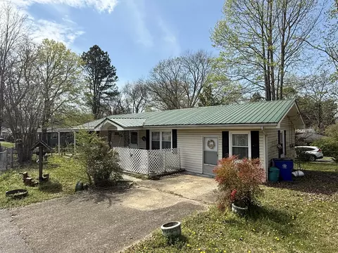 1795 Highland Ave NW, Cleveland, TN 37311