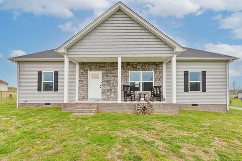 1938 Old Highway 52, Lafayette, TN 37083