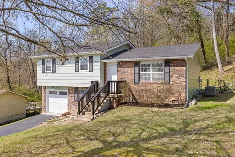 2320 Northbrier Ln, Chattanooga, TN 37406