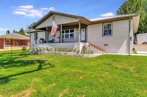 30 Kitty St, Lynchburg, TN 37352