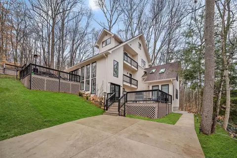 5010 Pine Hill Rd, Nashville, TN 37221