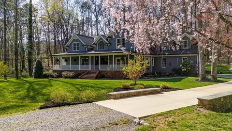 5925 Browntown Rd, Chattanooga, TN 37415