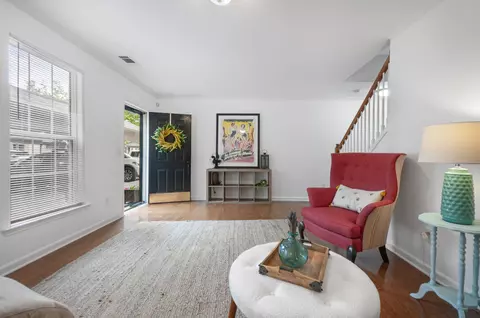 7241 Highway 70 S #215, Nashville, TN 37221