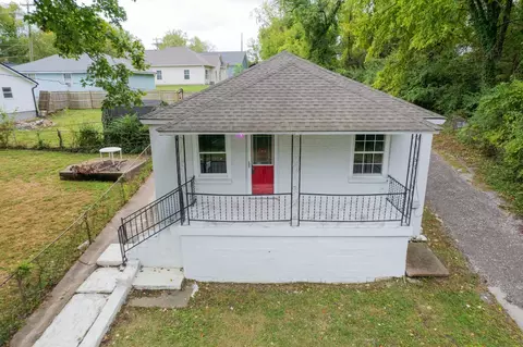 1144 Cedar St, Clarksville, TN 37040