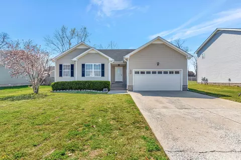 3824 Maliki Dr, Clarksville, TN 37042