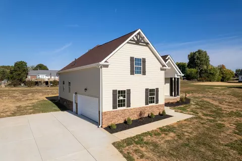 Exterior - 2087 Beverly Ct, Springfield, TN 37172 photo 2 of 6