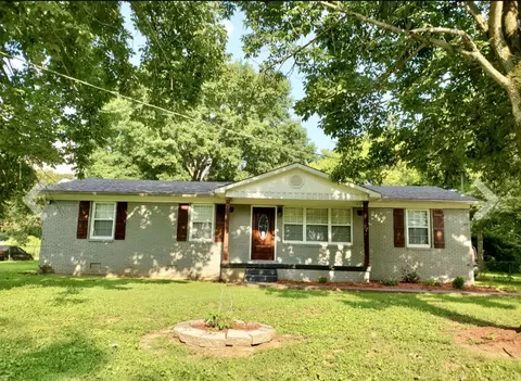 141 Clauson Dr, Columbia, TN 38401