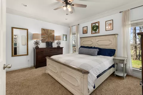 Bedroom - 239 Stephen St, Dickson, TN 37055 photo 3 of 4