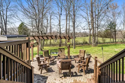 Exterior - 239 Stephen St, Dickson, TN 37055 photo 8 of 18