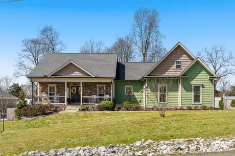 Exterior - 239 Stephen St, Dickson, TN 37055 photo 1 of 18