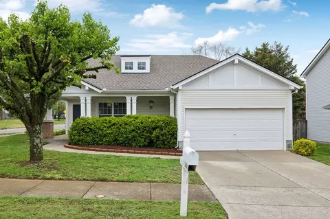 2601 Spring Farm Ln, Hermitage, TN 37076