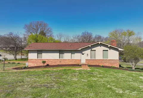160 Paradise Dr, Hendersonville, TN 37075