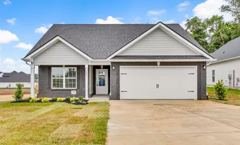 747 Emma Dean Ct, Clarksville, TN 37040