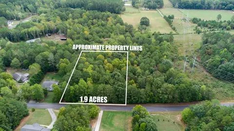 34 Crabtree Dr, Tunnel Hill, GA 30755