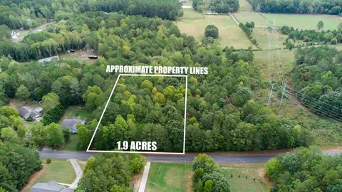 34 Crabtree Dr, Tunnel Hill, GA 30755