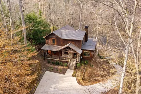 754 Cherokee Trl, Ellijay, GA 30540