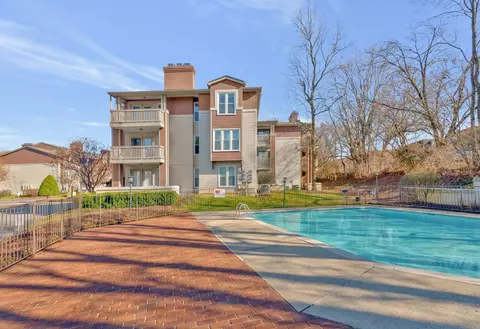 205 Hillsboro Pl, Nashville, TN 37215