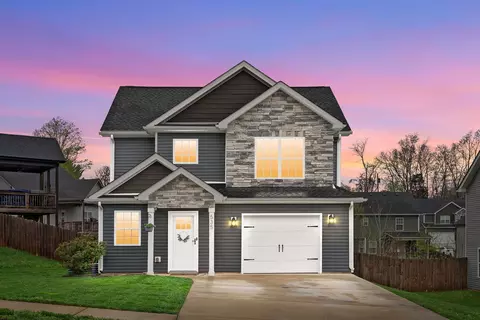 535 Woodtrace Dr, Clarksville, TN 37042