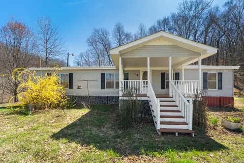 319 Jenkins Rd, Centerville, TN 37033