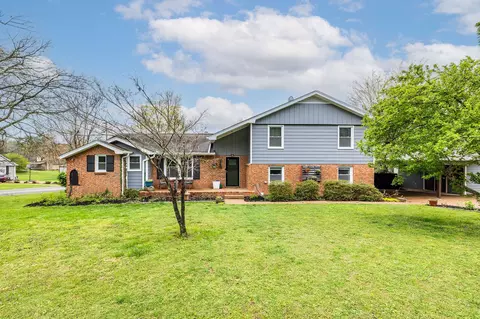 701 Stone Creek Ct, Nashville, TN 37221