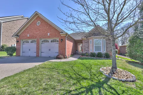 336 Meandering Dr, Lebanon, TN 37090