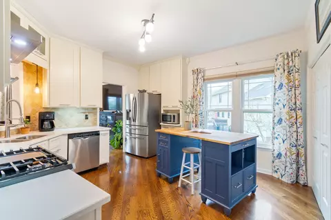 Kitchen - 137 Cavalry Dr, Franklin, TN 37064 photo 5 of 7