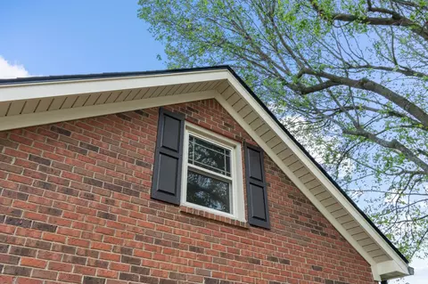 Exterior - 137 Cavalry Dr, Franklin, TN 37064 photo 11 of 18