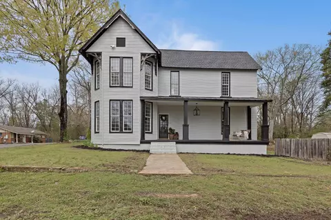 331 Smith Cir, Tunnel Hill, GA 30755
