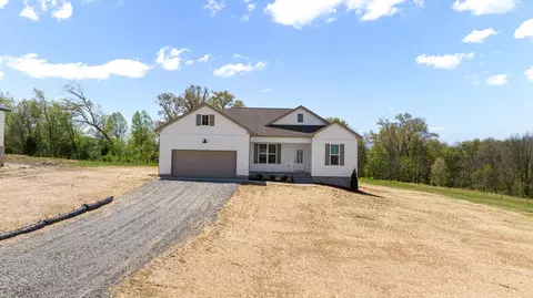 1261 Vickie Ln, Portland, TN 37148