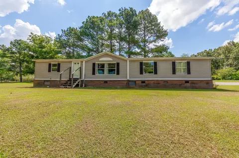 21515 Highway 125 N, Bolivar, TN 38008