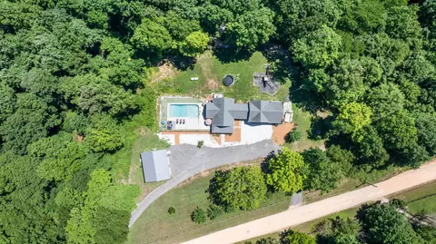 7916 E Plunders Creek Rd, Dickson, TN 37055 photo 48