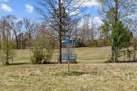 Exterior - 305 Masters Way, Dickson, TN 37055 photo 9 of 10