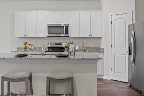 Kitchen - 305 Masters Way, Dickson, TN 37055 photo 3 of 3