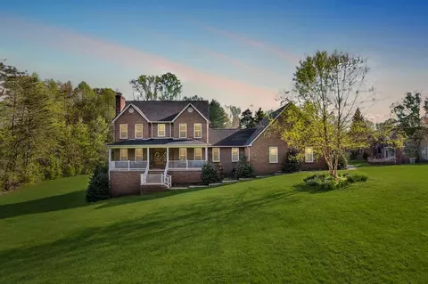 243 Stratford Dr, Cookeville, TN 38506