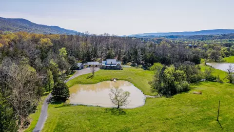188 Johnny Lewis Rd, Dunlap, TN 37327