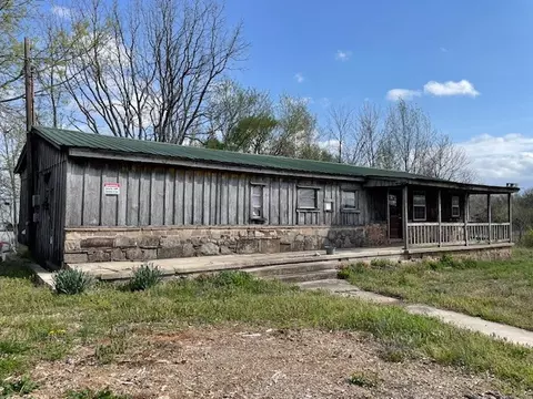 6158 Old Smithville Hwy S, Sparta, TN 38583
