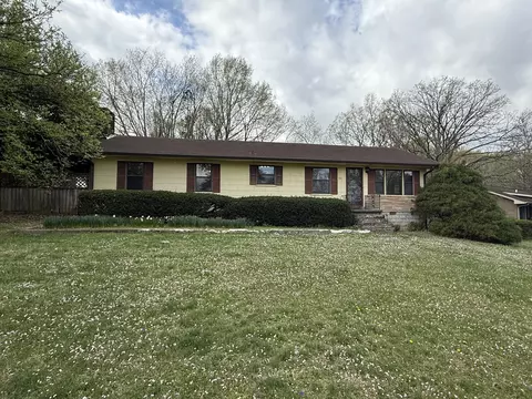 501 Westend Cir, Manchester, TN 37355