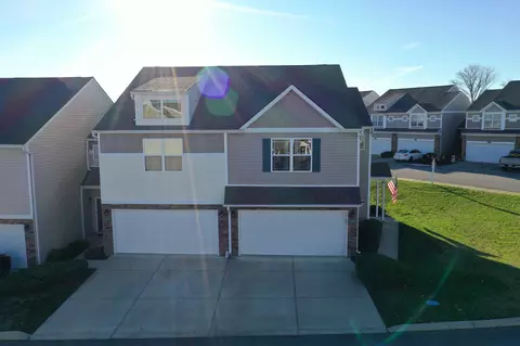 Exterior - 6000 Hillside Ln, Spring Hill, TN 37174 photo 3 of 7