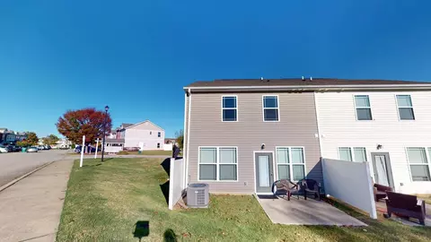 Exterior - 6000 Hillside Ln, Spring Hill, TN 37174 photo 2 of 7