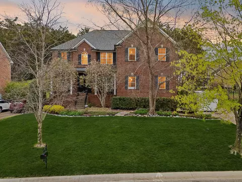 5521 Traceside Dr, Nashville, TN 37221